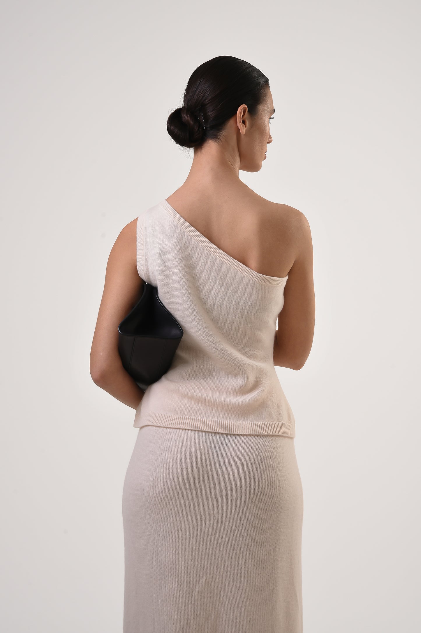Asymmetric Singlet